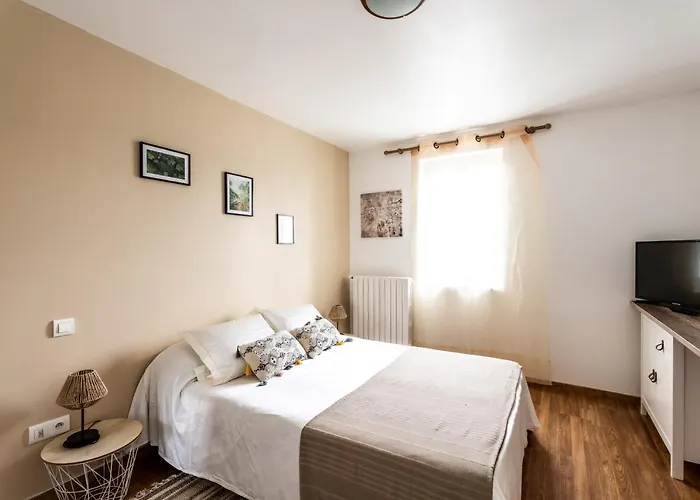 Belle Location Proche De Dax Avec Parking Et Toute Commodite Saugnac-et-Cambran